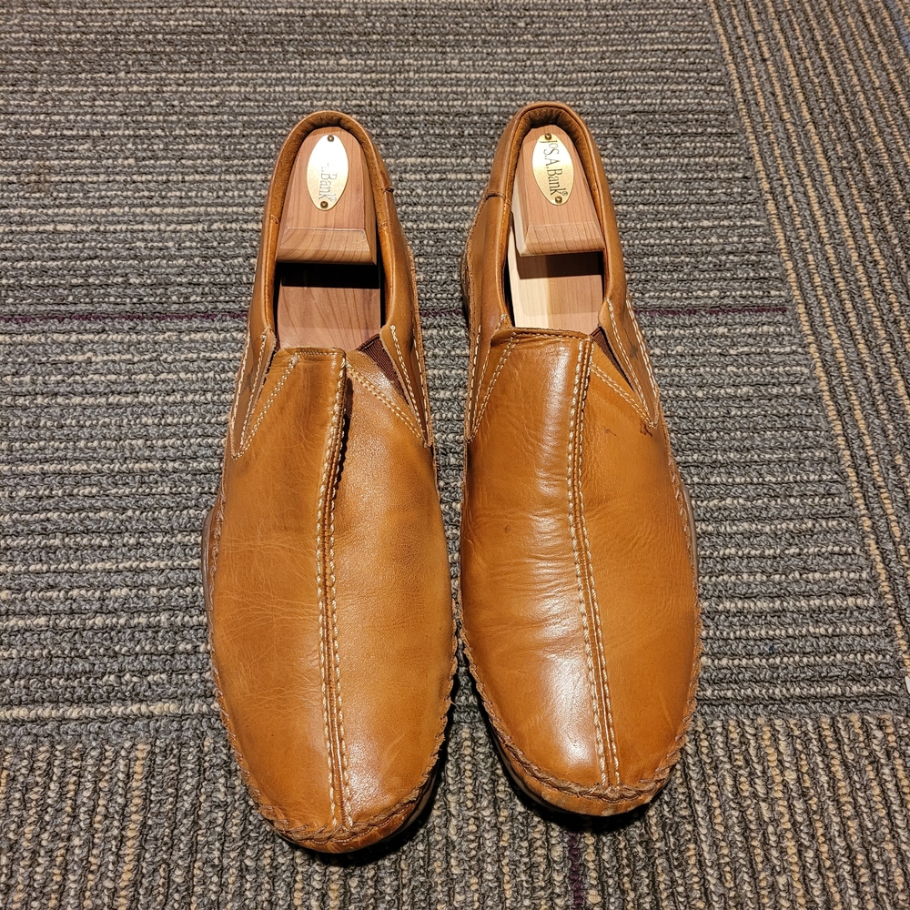 Stylish Tan Leather Loafers